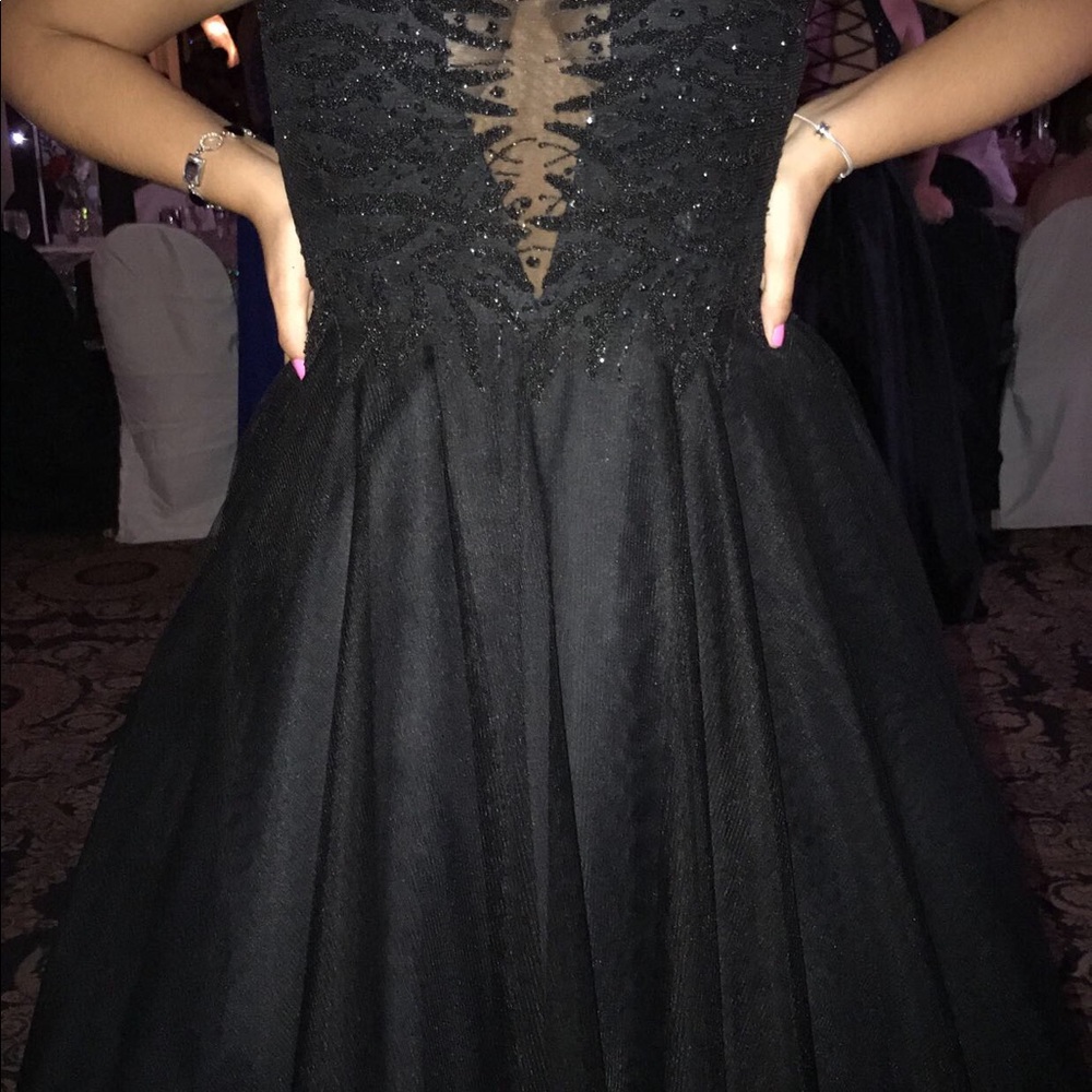 PROM DRESS - Picture 3 of 3